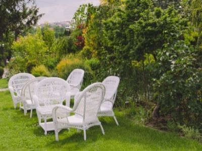 Jakie są najlepsze meble ogrodowe, których możesz użyć na swoim balkonie?